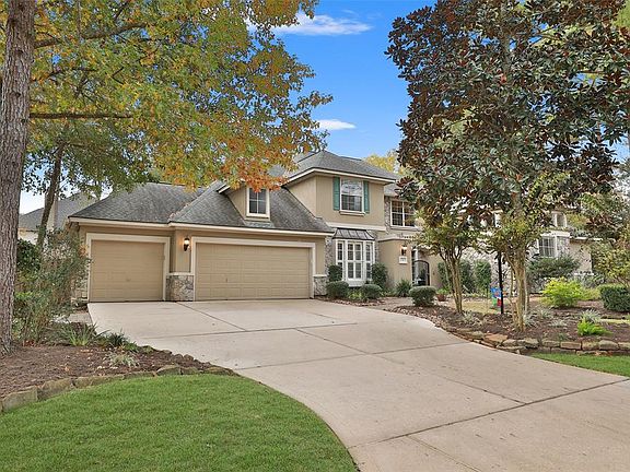 Triple garage is ready for for your vehicles, toys, motorcycles or just additional storage. Note the super wide drive so you do not have to "Shuffle" vehicles like with those tandem designs.