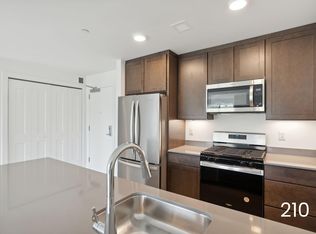 218 Washington Ave #210, Portland, ME 04101