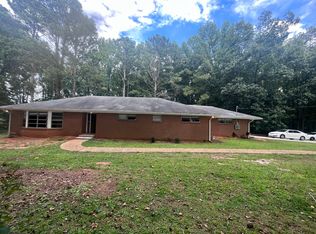 1948 Pucketts Dr, Lilburn, GA 30047