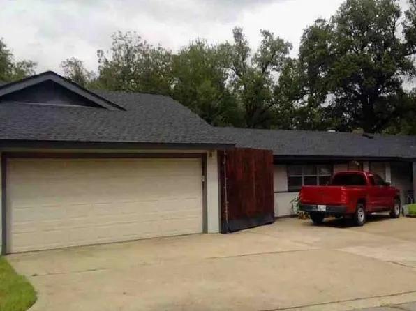 701 Skylark Dr, Oklahoma City, OK 73127