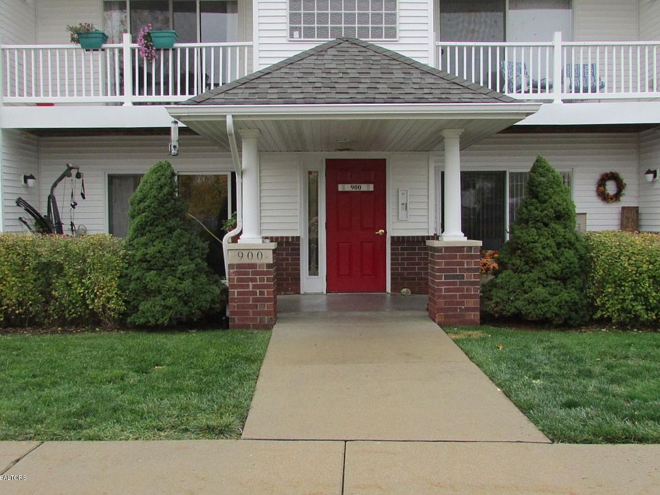 1st image of 909 Carom Cir