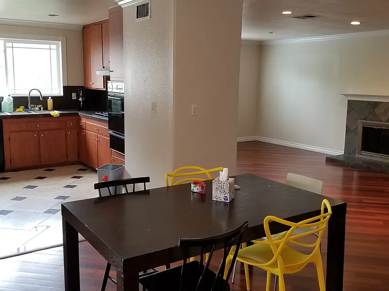 622 S Corwin Ct — Photo 4