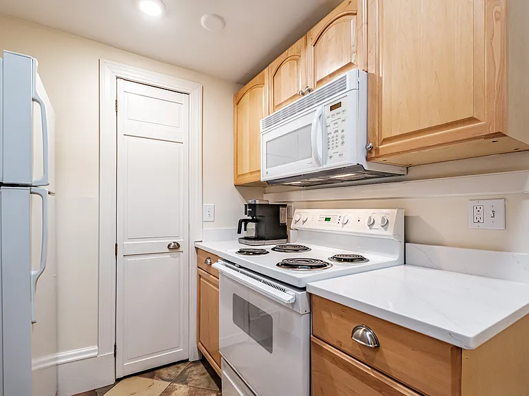 231 Cumberland Ave #1 — Photo 12