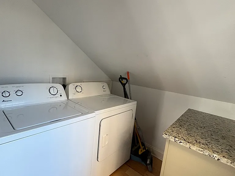 7 Coit St #2 — Photo 8