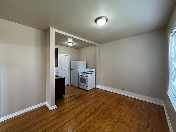 5th image of 416 W 70th St APT 2