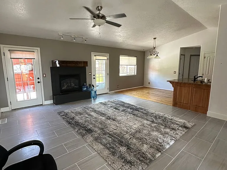 162 N 2475 W — Photo 20