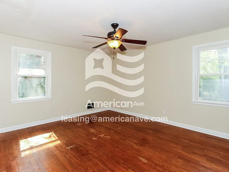 1632_009_main_bedroom_9.jpg
