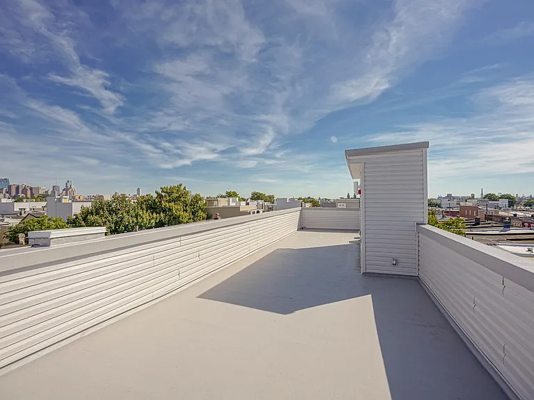 1629 S 22nd St #3 — Photo 15