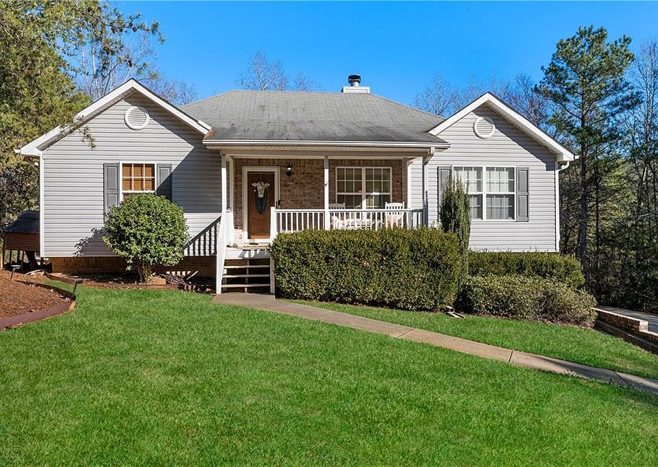 1st image of 16 Wesley Mill Dr