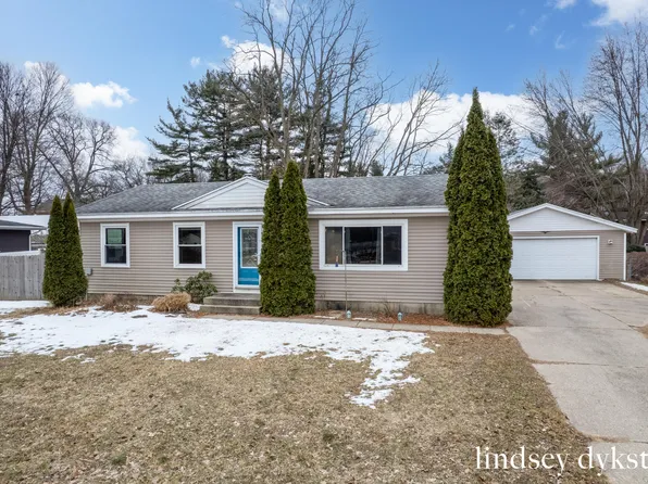 1316 Brookridge St SE, Grand Rapids, MI 49508