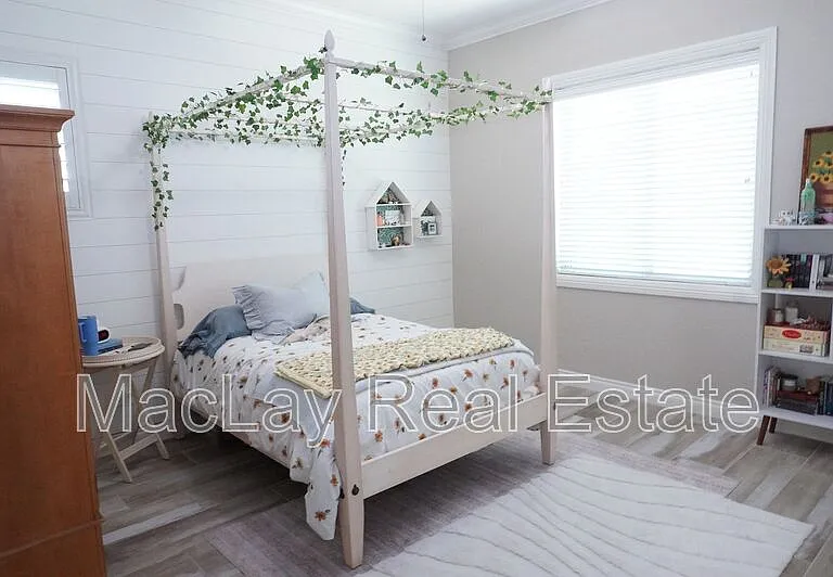 2910 E Wildhorse Dr — Photo 17