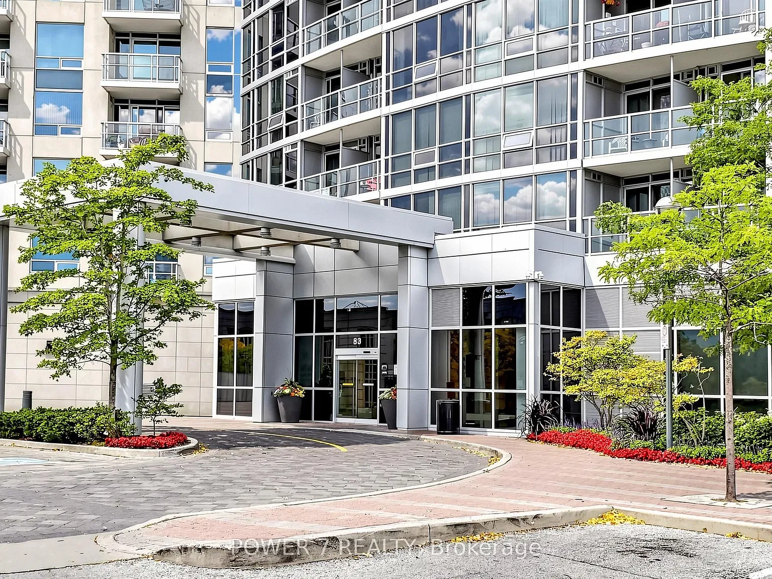 Tower 360 — Photo 2