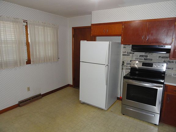 5th image of 1121 W Fultz St