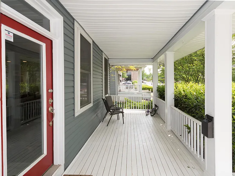 1205 Delafield Pl NW — Photo 3