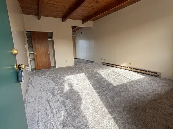 306 SE K St #A, Grants Pass, OR 97526
