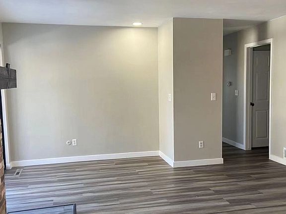4th image of 6459 S Havana St APT A