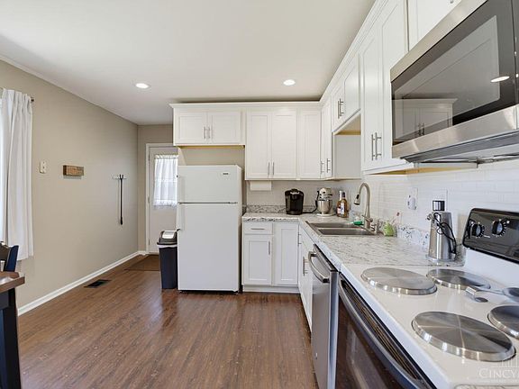 5th image of 1309 W Main St