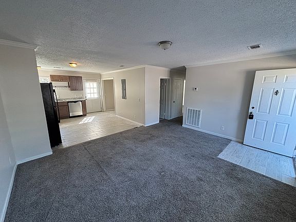 3rd image of 69 Buckskin Cir #A