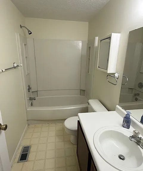 642 Topaz Ln — Photo 8