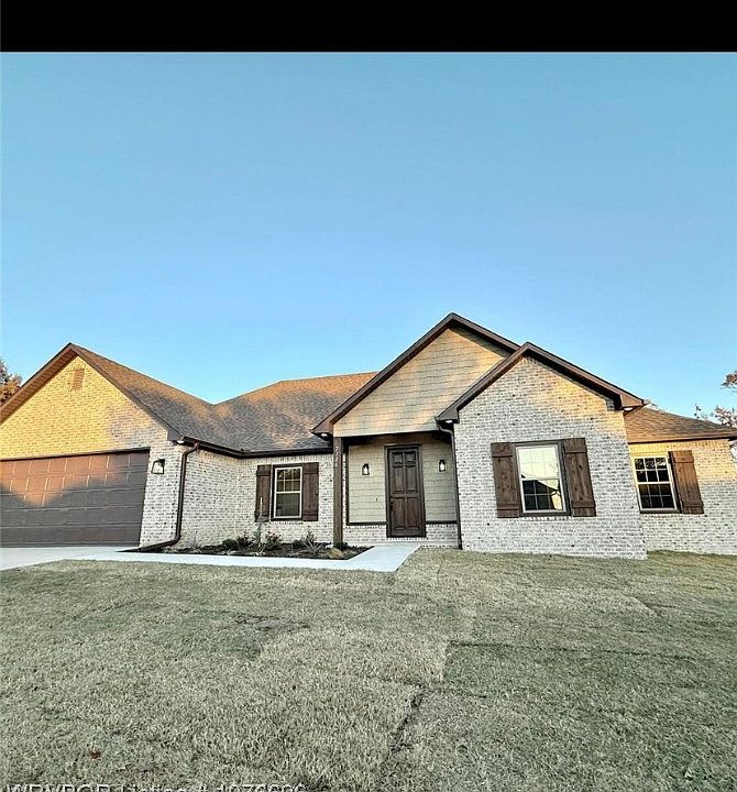1st image of 2326 Maggie Ln