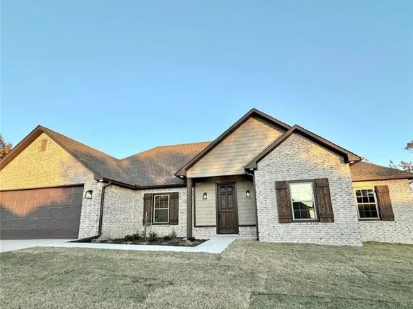 2326 Maggie Ln, Van Buren, AR 72956
