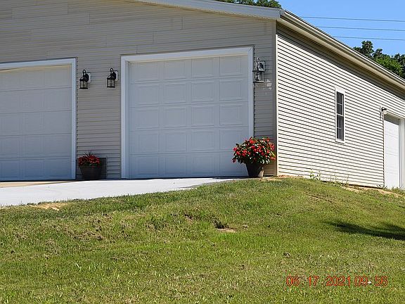 2nd image of 300 Blue Sky Dr