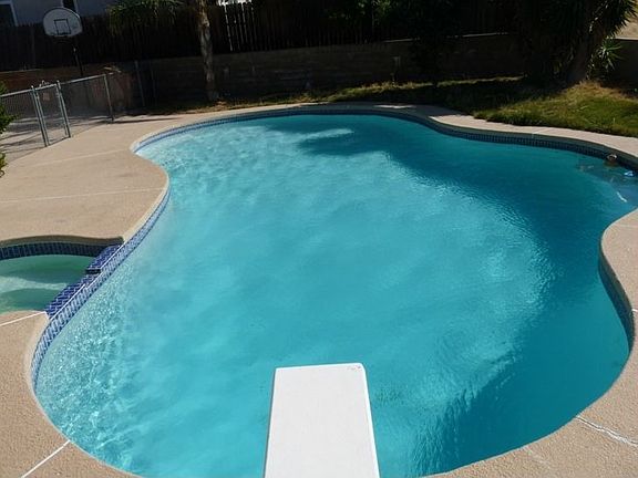 2nd image of 4350 Hillview Dr