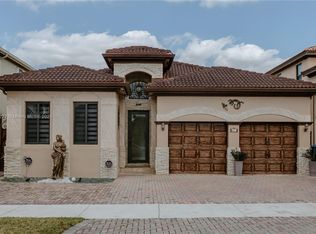 8875 NW 181st St, Hialeah, FL 33018