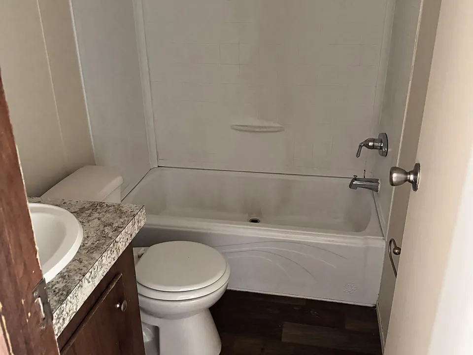 24 Vanhook Dr