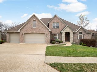 3809 Trefoil Dr, Columbia, MO 65203