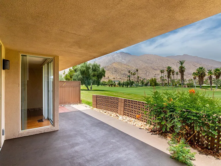 Canyon Villas — Photo 15