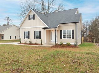 4480 Balsom Rd, Pfafftown, NC 27040