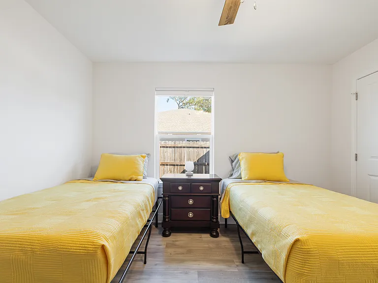 9288 E River Dr — Photo 22