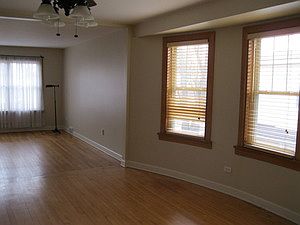 4th image of 521 Circle Ave