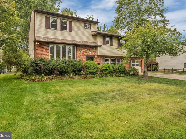 923 Deland Ave, Cherry Hill, NJ 08034