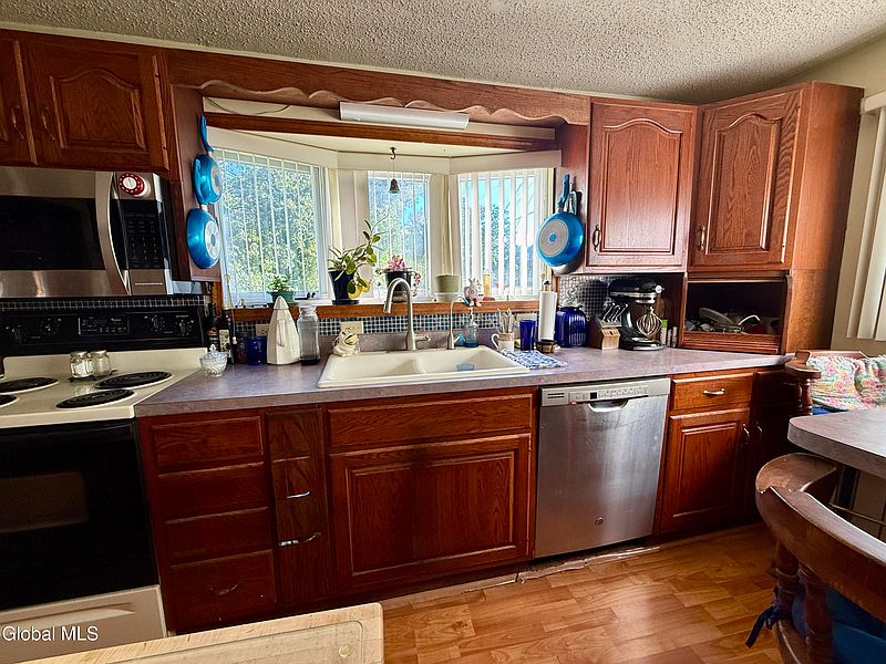 4th image of 1278 Patten Mills Road