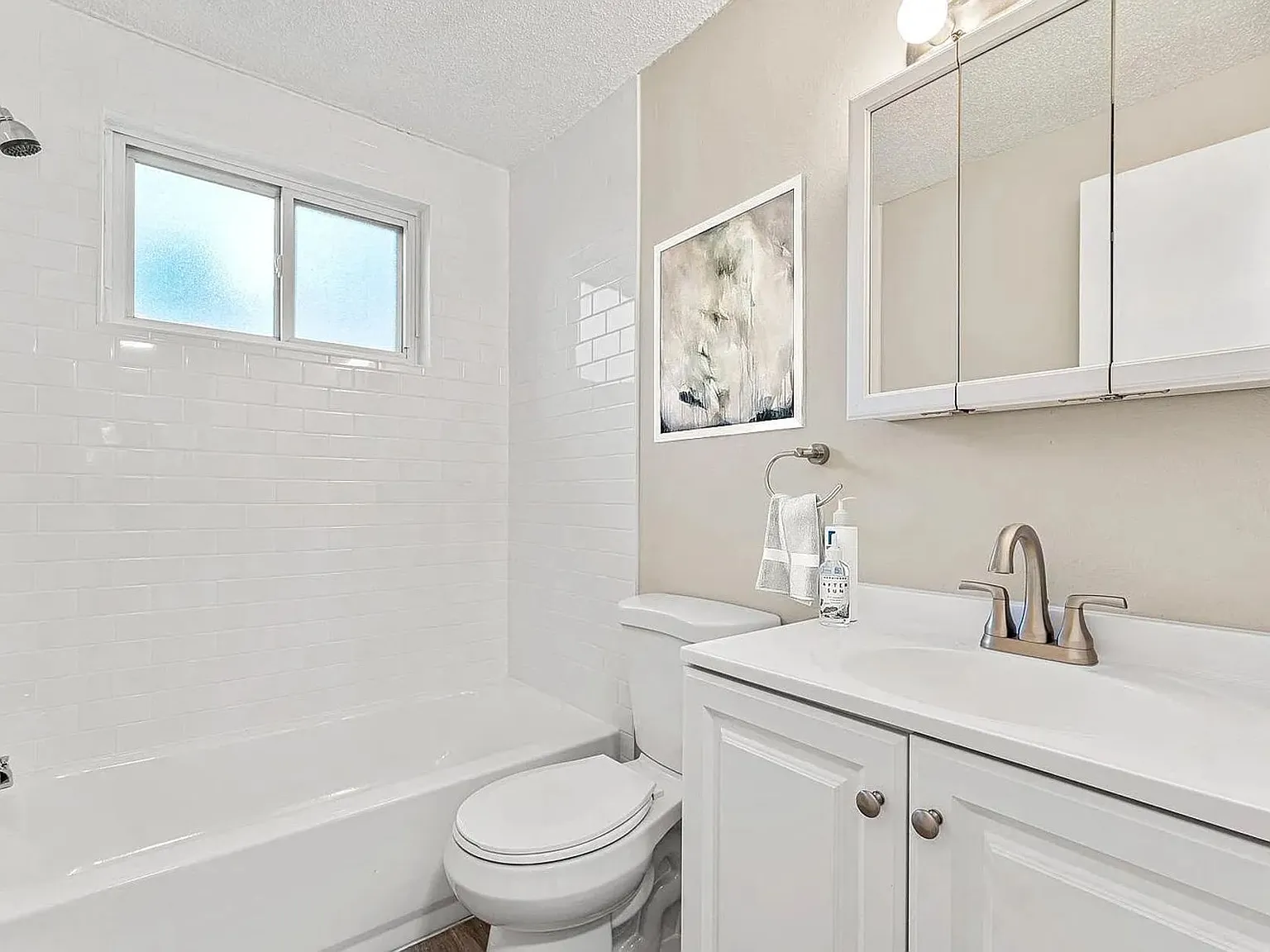 Columbine Street Apartments — Photo 4