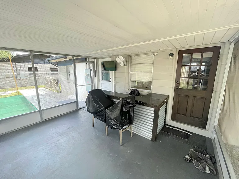 226 Palm Ave — Photo 13