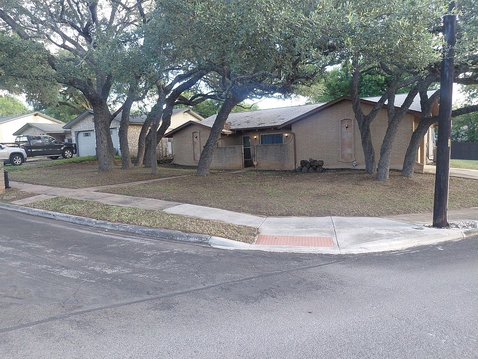 1st image of 6102 Forest Ct