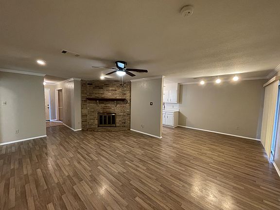 3rd image of 1195 Park Meadow Dr