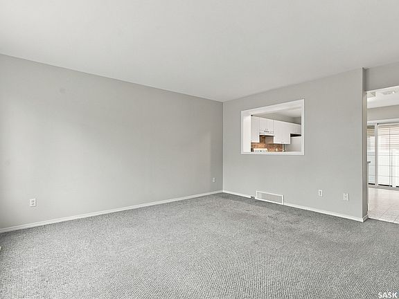 4th image of 809 Kristjanson Road #8
