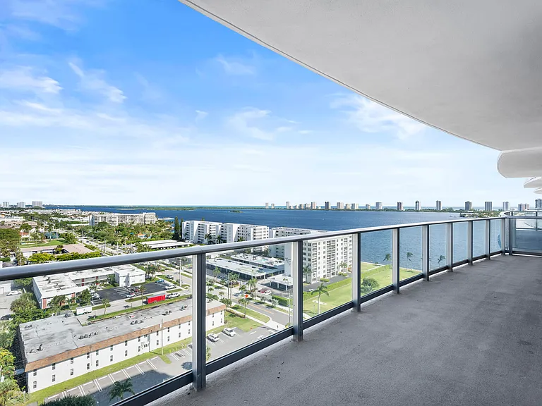 220 Lake Shore Dr #1413 — Photo 13