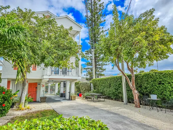 370 24th St, Marathon, FL 33050