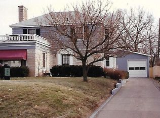 210 S 5th St, Watseka, IL 60970