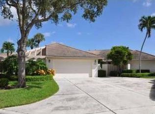 20546 Linksview Dr, Boca Raton, FL 33434