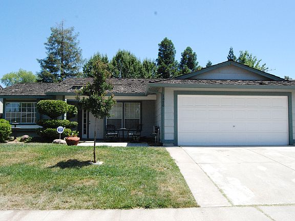 2nd image of 1320 Ridgerun Dr