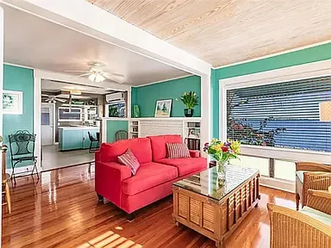 2 bed, 770 sqft, $1,800 — Photo 1