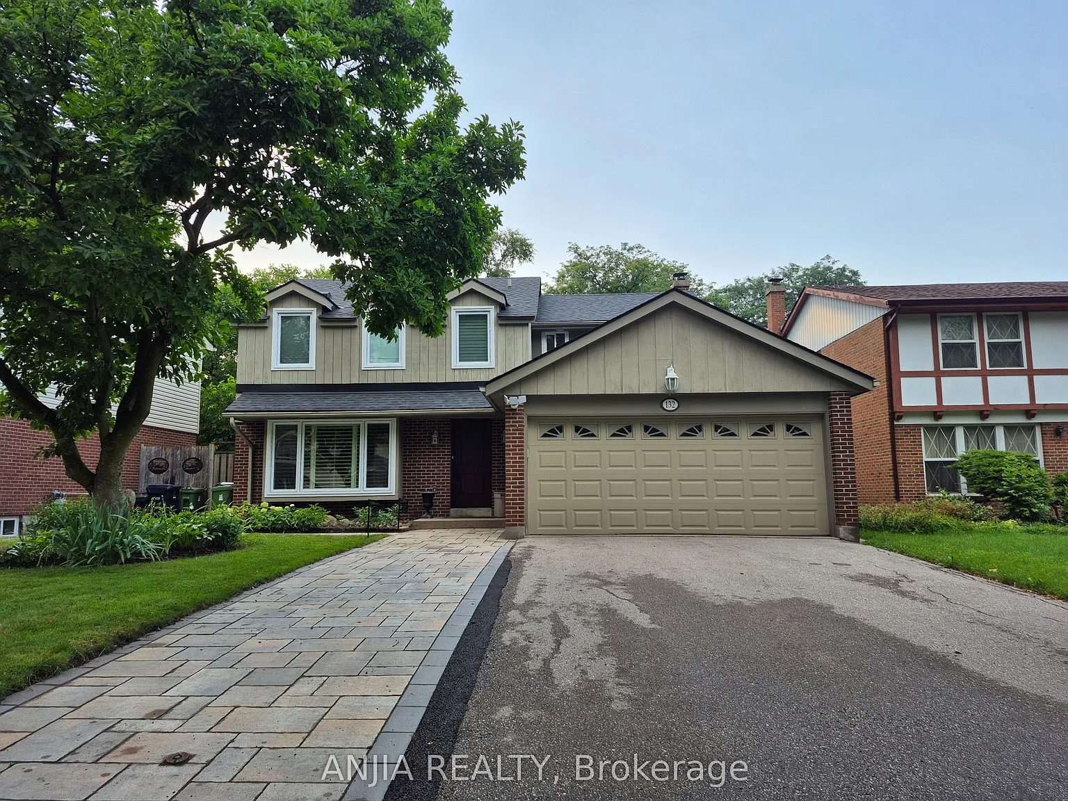 3 bed, $2,200 — Photo 2