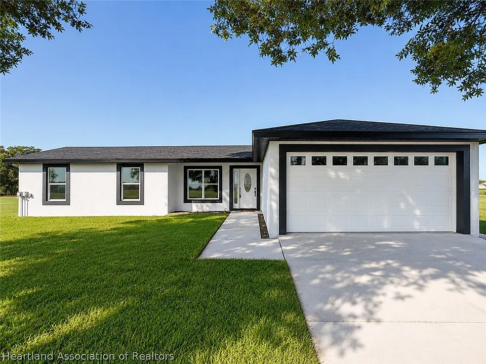 7016 Golf Club Dr