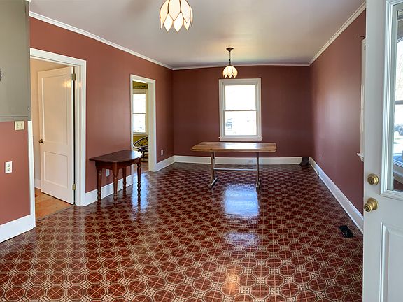 4th image of 528 Norman Fair Ave